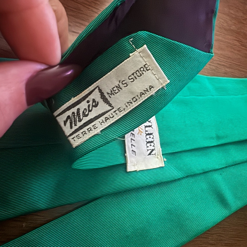 Vintage Meis Men’s Store Sil-Kleen All Silk by Belle Necktie - Picture 4 of 13